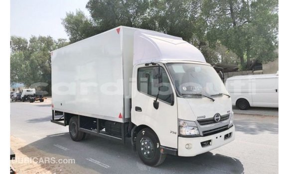 Buy Import Hino 300 Series White Truck in Import - Dubai in Ali Sabieh Region Buy Import Hino 300 Series White Truck in Import - Dubai in Ali Sabieh Region