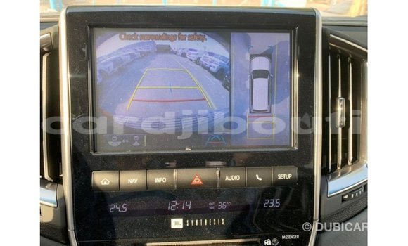 Acheter Import Voiture Toyota Land Cruiser Noir à Import - Dubai, Ali Sabieh Region Acheter Import Voiture Toyota Land Cruiser Noir à Import - Dubai, Ali Sabieh Region