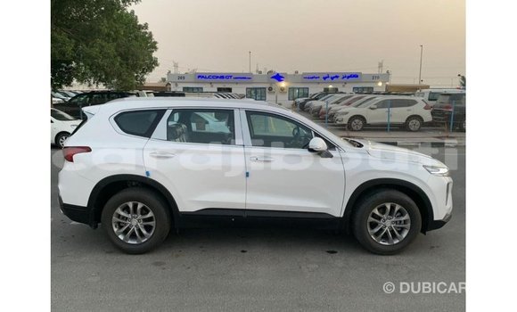 Acheter Import Voiture Hyundai Santa Fe Blanc à Import - Dubai, Ali Sabieh Region Acheter Import Voiture Hyundai Santa Fe Blanc à Import - Dubai, Ali Sabieh Region