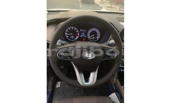 Acheter Import Voiture Hyundai Santa Fe Blanc à Import - Dubai, Ali Sabieh Region Acheter Import Voiture Hyundai Santa Fe Blanc à Import - Dubai, Ali Sabieh Region