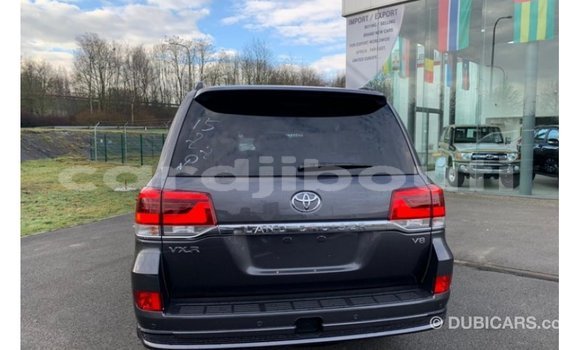 Acheter Import Voiture Toyota Land Cruiser Autre à Import - Dubai, Ali Sabieh Region Acheter Import Voiture Toyota Land Cruiser Autre à Import - Dubai, Ali Sabieh Region