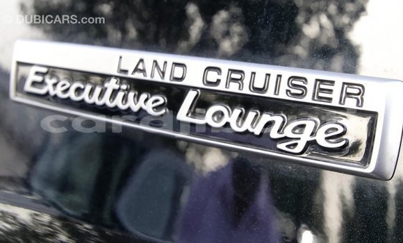 Acheter Import Voiture Toyota Land Cruiser Autre à Import - Dubai, Ali Sabieh Region Acheter Import Voiture Toyota Land Cruiser Autre à Import - Dubai, Ali Sabieh Region