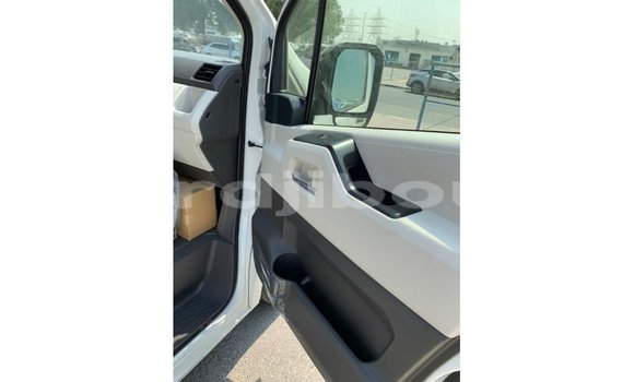 Acheter Import Voiture Toyota Hiace Blanc à Import - Dubai, Ali Sabieh Region Acheter Import Voiture Toyota Hiace Blanc à Import - Dubai, Ali Sabieh Region
