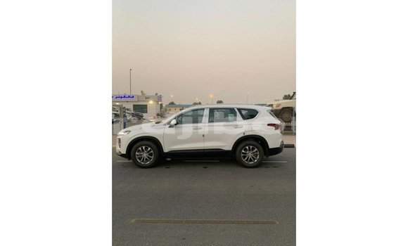 Acheter Import Voiture Hyundai Santa Fe Blanc à Import - Dubai, Ali Sabieh Region Acheter Import Voiture Hyundai Santa Fe Blanc à Import - Dubai, Ali Sabieh Region