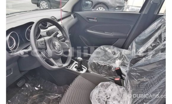 Acheter Import Voiture Suzuki Swift Bleu à Import - Dubai, Ali Sabieh Region Acheter Import Voiture Suzuki Swift Bleu à Import - Dubai, Ali Sabieh Region