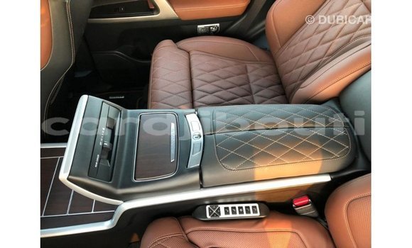 Acheter Import Voiture Toyota Land Cruiser Noir à Import - Dubai, Ali Sabieh Region Acheter Import Voiture Toyota Land Cruiser Noir à Import - Dubai, Ali Sabieh Region