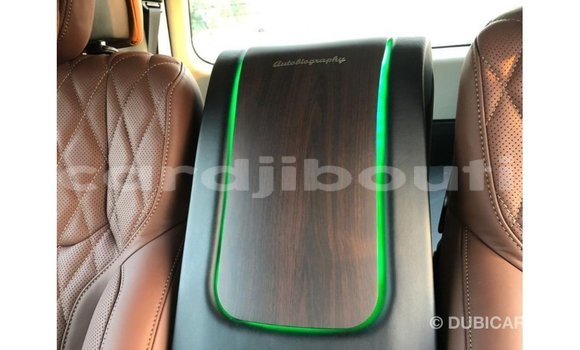 Acheter Import Voiture Toyota Land Cruiser Noir à Import - Dubai, Ali Sabieh Region Acheter Import Voiture Toyota Land Cruiser Noir à Import - Dubai, Ali Sabieh Region