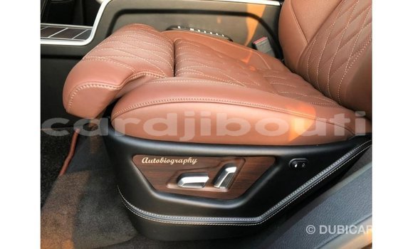 Acheter Import Voiture Toyota Land Cruiser Noir à Import - Dubai, Ali Sabieh Region Acheter Import Voiture Toyota Land Cruiser Noir à Import - Dubai, Ali Sabieh Region