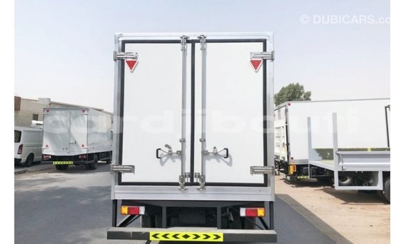 Buy Import Hino 300 Series White Truck in Import - Dubai in Ali Sabieh Region Buy Import Hino 300 Series White Truck in Import - Dubai in Ali Sabieh Region