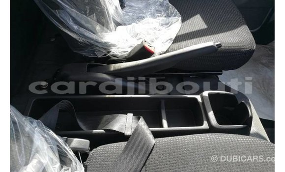 Acheter Import Voiture Mitsubishi Carisma Blanc à Import - Dubai, Ali Sabieh Region Acheter Import Voiture Mitsubishi Carisma Blanc à Import - Dubai, Ali Sabieh Region