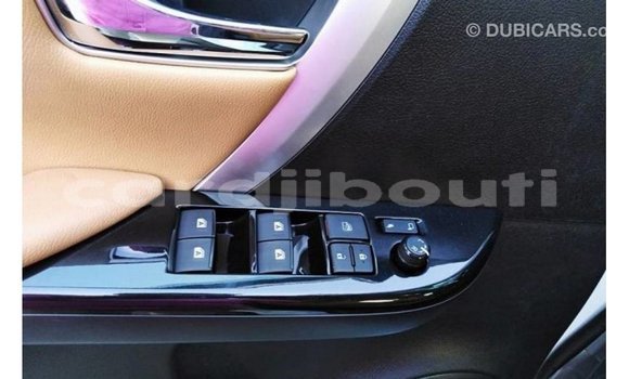 Acheter Import Voiture Toyota Fortuner Blanc à Import - Dubai, Ali Sabieh Region Acheter Import Voiture Toyota Fortuner Blanc à Import - Dubai, Ali Sabieh Region