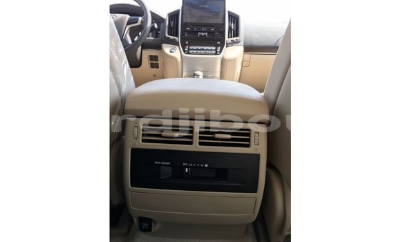 Buy Import Toyota Land Cruiser Black Car in Import - Dubai in Ali Sabieh Region Buy Import Toyota Land Cruiser Black Car in Import - Dubai in Ali Sabieh Region