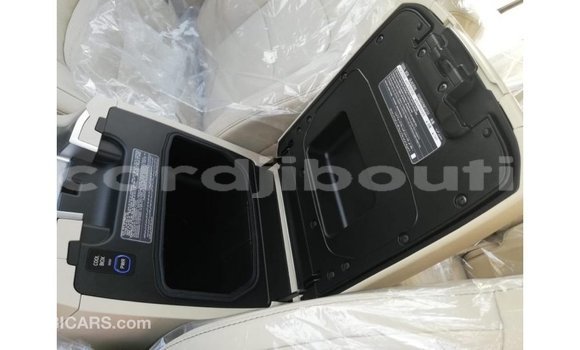 Buy Import Toyota Land Cruiser White Car in Import - Dubai in Ali Sabieh Region Buy Import Toyota Land Cruiser White Car in Import - Dubai in Ali Sabieh Region