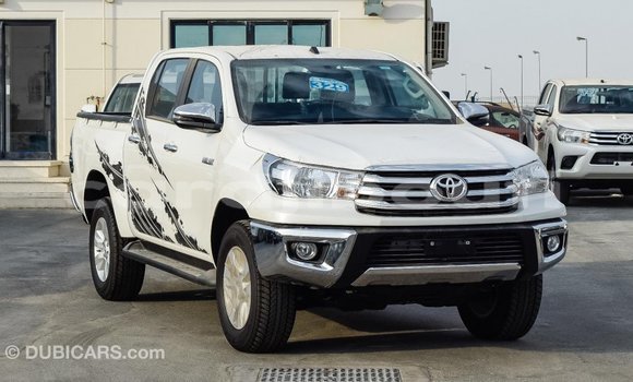 Acheter Import Voiture Toyota Hilux Blanc à Import - Dubai, Ali Sabieh Region Acheter Import Voiture Toyota Hilux Blanc à Import - Dubai, Ali Sabieh Region