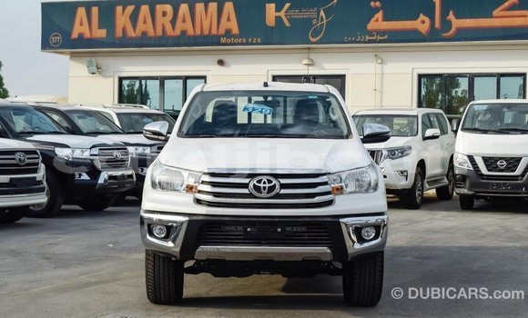 Acheter Import Voiture Toyota Hilux Blanc à Import - Dubai, Ali Sabieh Region Acheter Import Voiture Toyota Hilux Blanc à Import - Dubai, Ali Sabieh Region