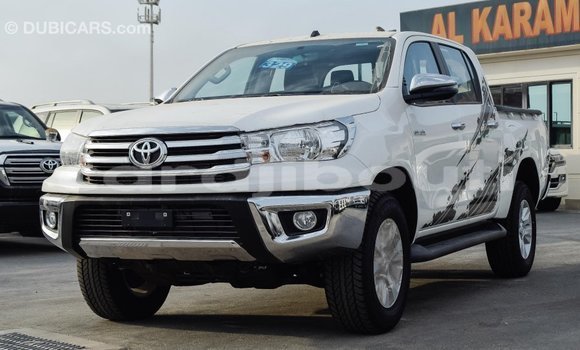 Acheter Import Voiture Toyota Hilux Blanc à Import - Dubai, Ali Sabieh Region Acheter Import Voiture Toyota Hilux Blanc à Import - Dubai, Ali Sabieh Region