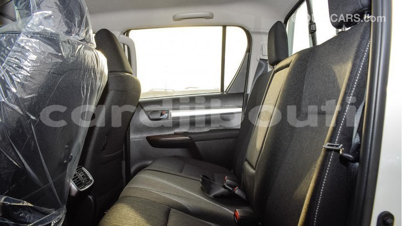 Big with watermark toyota hilux ali sabieh region import dubai 2040