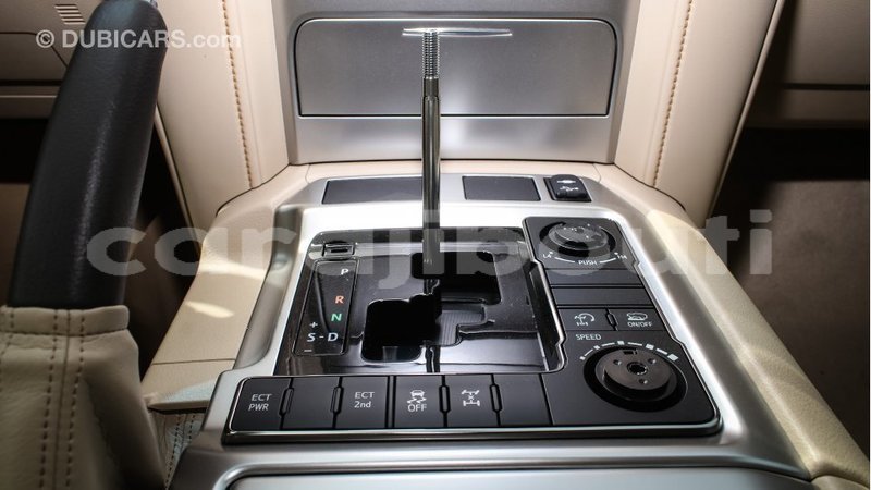 Big with watermark toyota land cruiser ali sabieh region import dubai 2041