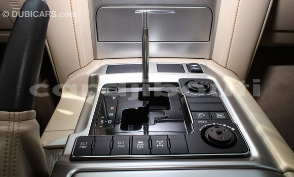 Acheter Import Voiture Toyota Land Cruiser Noir à Import - Dubai, Ali Sabieh Region Acheter Import Voiture Toyota Land Cruiser Noir à Import - Dubai, Ali Sabieh Region