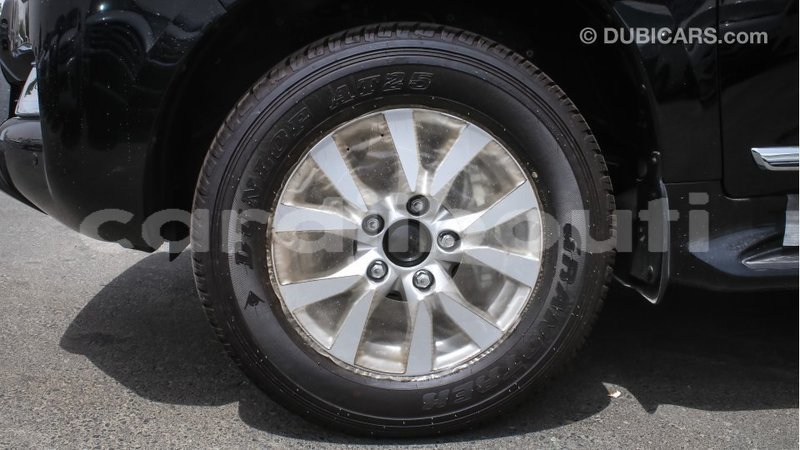 Big with watermark toyota land cruiser ali sabieh region import dubai 2041