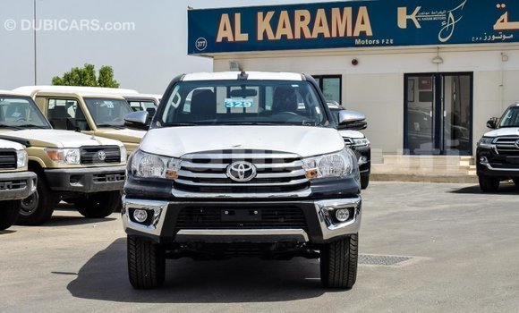 Acheter Import Voiture Toyota Hilux Noir à Import - Dubai, Ali Sabieh Region Acheter Import Voiture Toyota Hilux Noir à Import - Dubai, Ali Sabieh Region