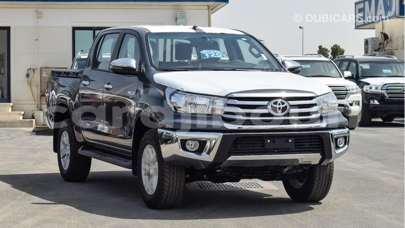 Big with watermark toyota hilux ali sabieh region import dubai 2043