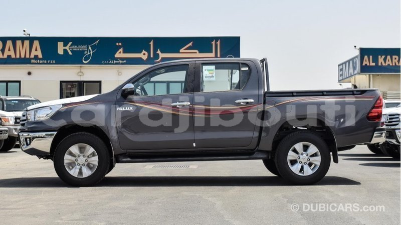 Big with watermark toyota hilux ali sabieh region import dubai 2043