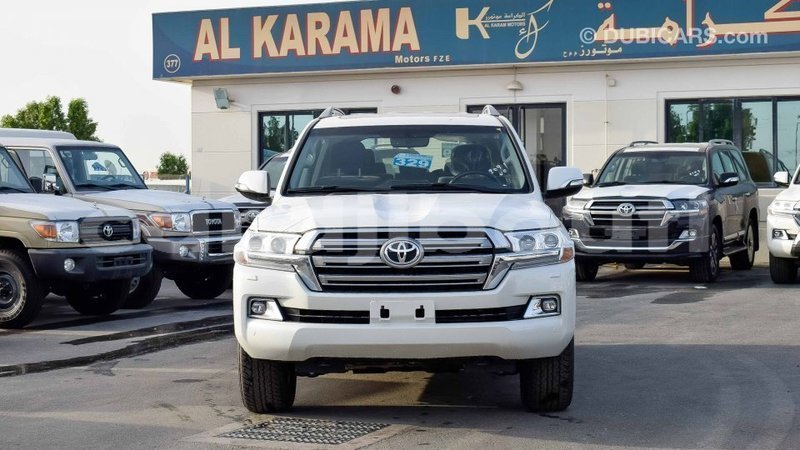 Big with watermark toyota land cruiser ali sabieh region import dubai 2044