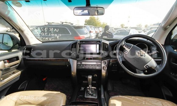 Buy Import Toyota Land Cruiser Black Car in Import - Dubai in Ali Sabieh Region Buy Import Toyota Land Cruiser Black Car in Import - Dubai in Ali Sabieh Region