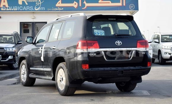 Acheter Import Voiture Toyota Land Cruiser Noir à Import - Dubai, Ali Sabieh Region Acheter Import Voiture Toyota Land Cruiser Noir à Import - Dubai, Ali Sabieh Region