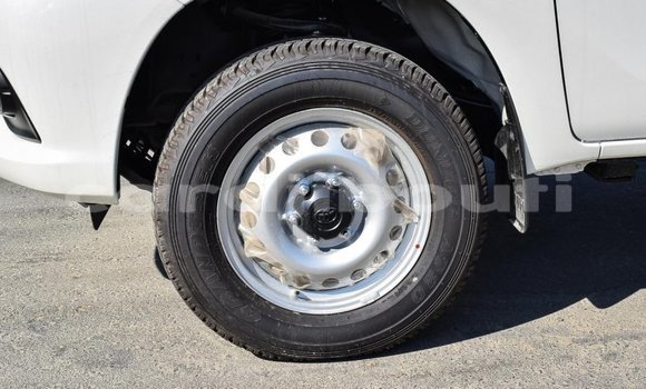 Acheter Import Voiture Toyota Hilux Blanc à Import - Dubai, Ali Sabieh Region Acheter Import Voiture Toyota Hilux Blanc à Import - Dubai, Ali Sabieh Region