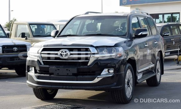 Acheter Import Voiture Toyota Land Cruiser Noir à Import - Dubai, Ali Sabieh Region Acheter Import Voiture Toyota Land Cruiser Noir à Import - Dubai, Ali Sabieh Region