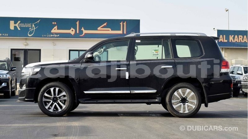 Big with watermark toyota land cruiser ali sabieh region import dubai 2049