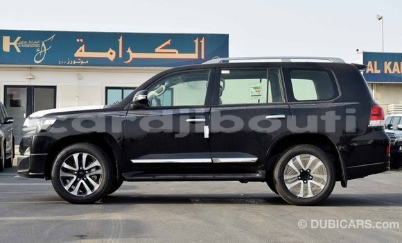Acheter Import Voiture Toyota Land Cruiser Noir à Import - Dubai, Ali Sabieh Region Acheter Import Voiture Toyota Land Cruiser Noir à Import - Dubai, Ali Sabieh Region