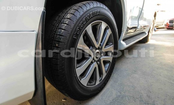 Buy Import Toyota Land Cruiser White Car in Import - Dubai in Ali Sabieh Region Buy Import Toyota Land Cruiser White Car in Import - Dubai in Ali Sabieh Region