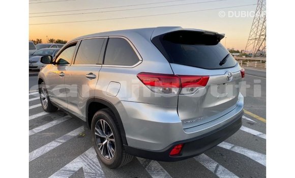 Buy Import Toyota Highlander Other Car in Import - Dubai in Ali Sabieh Region Buy Import Toyota Highlander Other Car in Import - Dubai in Ali Sabieh Region