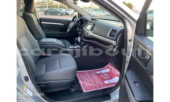 Buy Import Toyota Highlander Other Car in Import - Dubai in Ali Sabieh Region Buy Import Toyota Highlander Other Car in Import - Dubai in Ali Sabieh Region