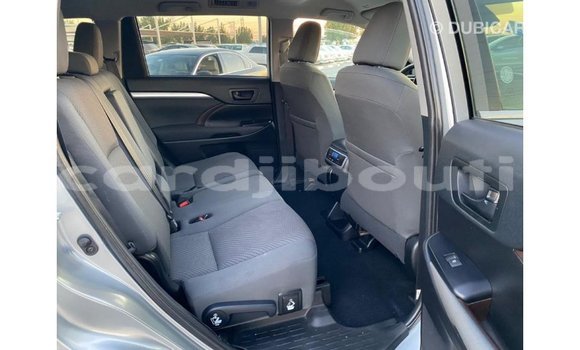 Buy Import Toyota Highlander Other Car in Import - Dubai in Ali Sabieh Region Buy Import Toyota Highlander Other Car in Import - Dubai in Ali Sabieh Region