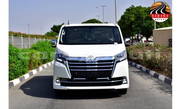 Acheter Import Voiture Toyota Granvia Blanc à Import - Dubai, Ali Sabieh Region Acheter Import Voiture Toyota Granvia Blanc à Import - Dubai, Ali Sabieh Region