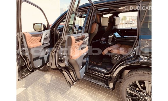 Acheter Import Voiture Lexus LX Noir à Import - Dubai, Ali Sabieh Region Acheter Import Voiture Lexus LX Noir à Import - Dubai, Ali Sabieh Region