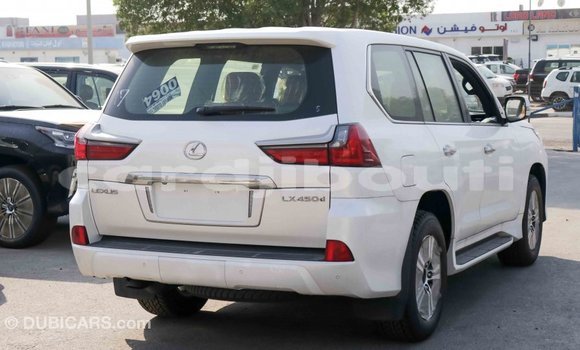 Acheter Import Voiture Lexus LX Blanc à Import - Dubai, Ali Sabieh Region Acheter Import Voiture Lexus LX Blanc à Import - Dubai, Ali Sabieh Region