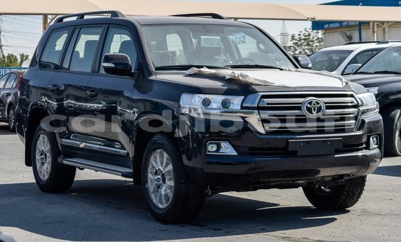 Acheter Import Voiture Toyota Land Cruiser Noir à Import - Dubai, Ali Sabieh Region Acheter Import Voiture Toyota Land Cruiser Noir à Import - Dubai, Ali Sabieh Region