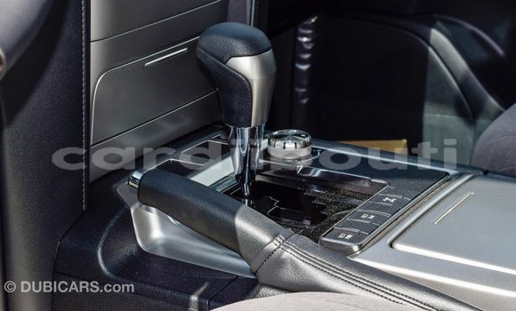 Acheter Import Voiture Toyota Land Cruiser Noir à Import - Dubai, Ali Sabieh Region Acheter Import Voiture Toyota Land Cruiser Noir à Import - Dubai, Ali Sabieh Region