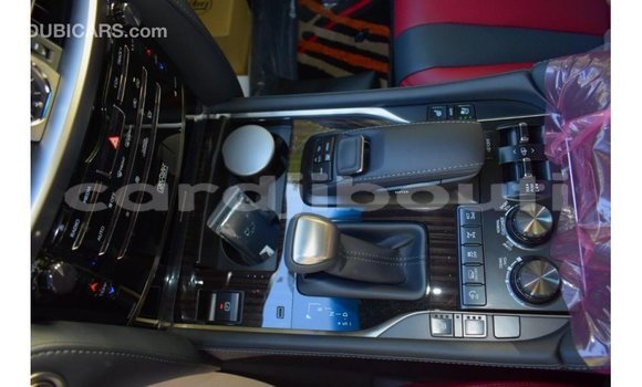 Acheter Import Voiture Lexus LX Blanc à Import - Dubai, Ali Sabieh Region Acheter Import Voiture Lexus LX Blanc à Import - Dubai, Ali Sabieh Region