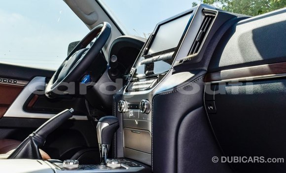 Acheter Import Voiture Toyota Land Cruiser Noir à Import - Dubai, Ali Sabieh Region Acheter Import Voiture Toyota Land Cruiser Noir à Import - Dubai, Ali Sabieh Region