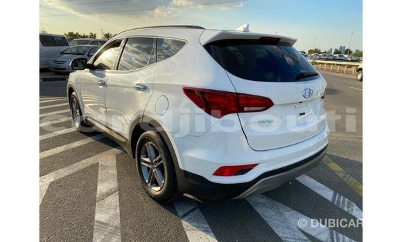 Buy Import Hyundai Santa Fe White Car in Import - Dubai in Ali Sabieh Region Buy Import Hyundai Santa Fe White Car in Import - Dubai in Ali Sabieh Region
