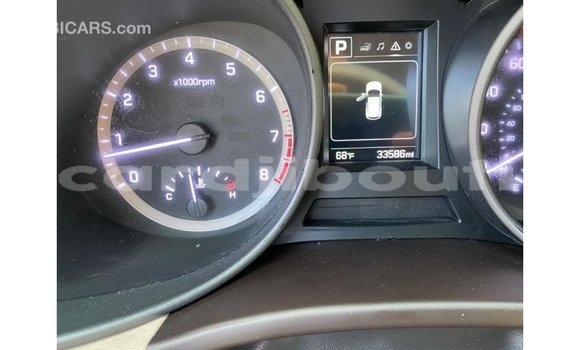 Buy Import Hyundai Santa Fe White Car in Import - Dubai in Ali Sabieh Region Buy Import Hyundai Santa Fe White Car in Import - Dubai in Ali Sabieh Region