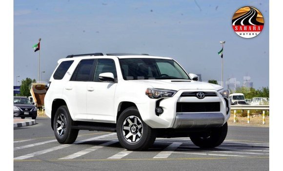 Acheter Import Voiture Toyota 4Runner Blanc à Import - Dubai, Ali Sabieh Region Acheter Import Voiture Toyota 4Runner Blanc à Import - Dubai, Ali Sabieh Region