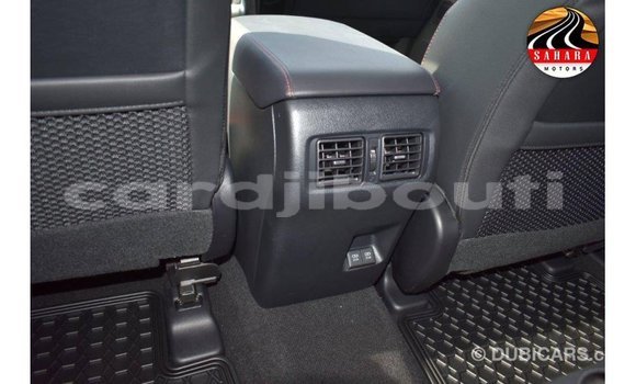 Acheter Import Voiture Toyota 4Runner Blanc à Import - Dubai, Ali Sabieh Region Acheter Import Voiture Toyota 4Runner Blanc à Import - Dubai, Ali Sabieh Region