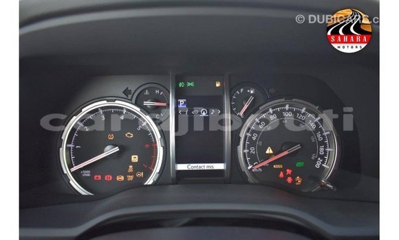 Acheter Import Voiture Toyota 4Runner Blanc à Import - Dubai, Ali Sabieh Region Acheter Import Voiture Toyota 4Runner Blanc à Import - Dubai, Ali Sabieh Region